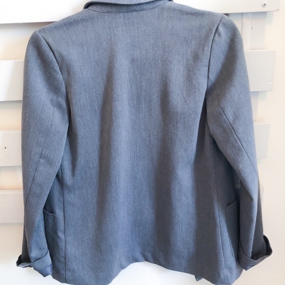 𝅺H&M grey jacket - Picture 2 of 6